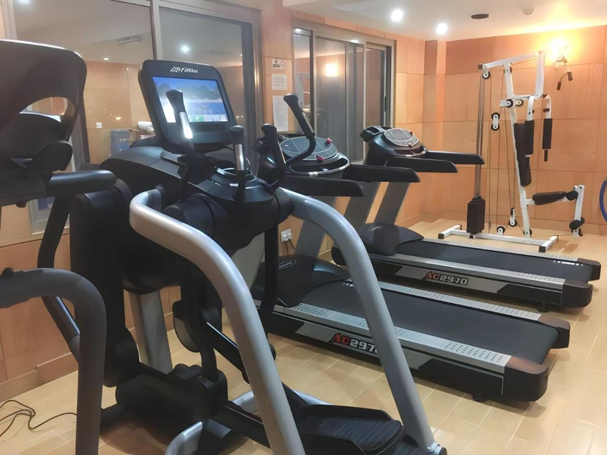 Al Andalus Plaza Hotel Манама Екстериор снимка