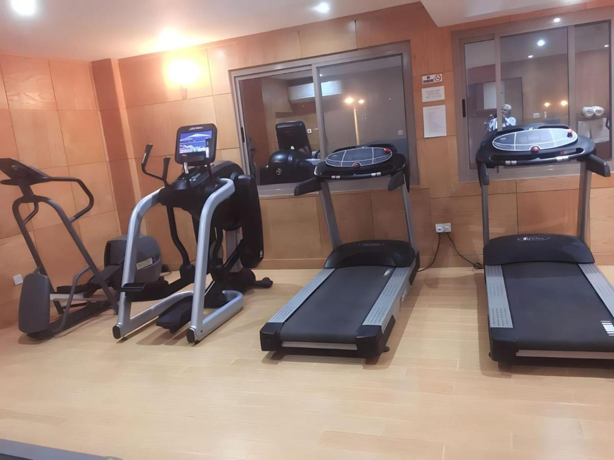 Al Andalus Plaza Hotel Манама Екстериор снимка
