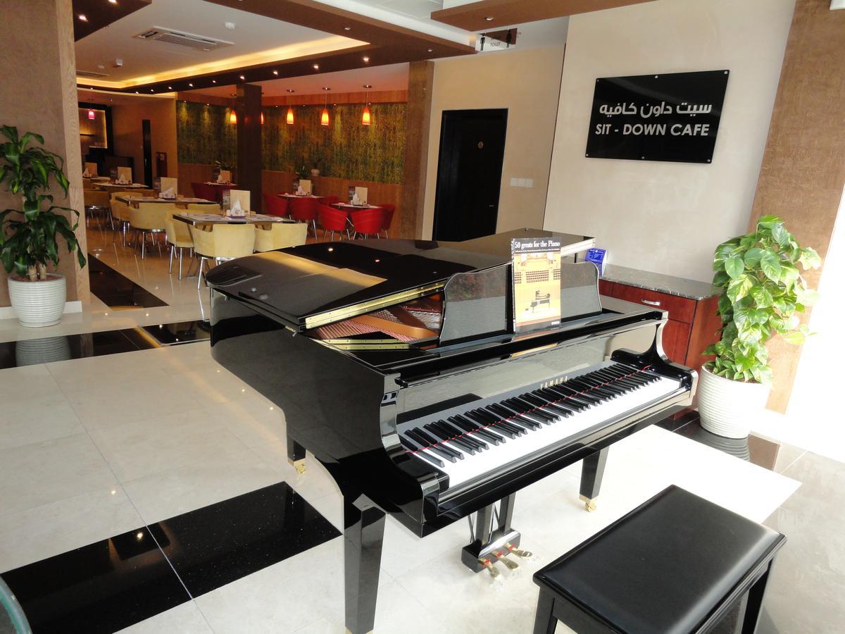 Al Andalus Plaza Hotel Манама Екстериор снимка