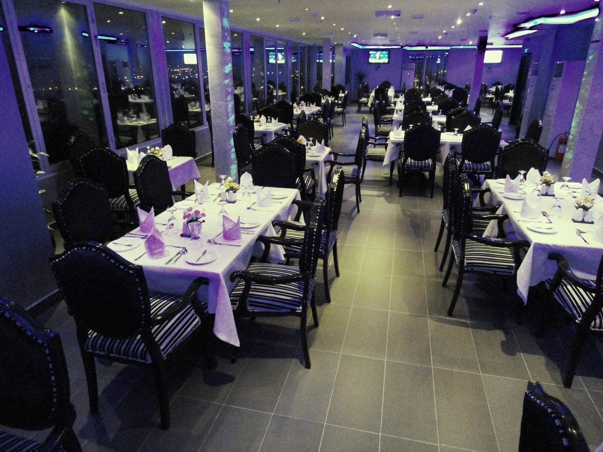 Al Andalus Plaza Hotel Манама Екстериор снимка