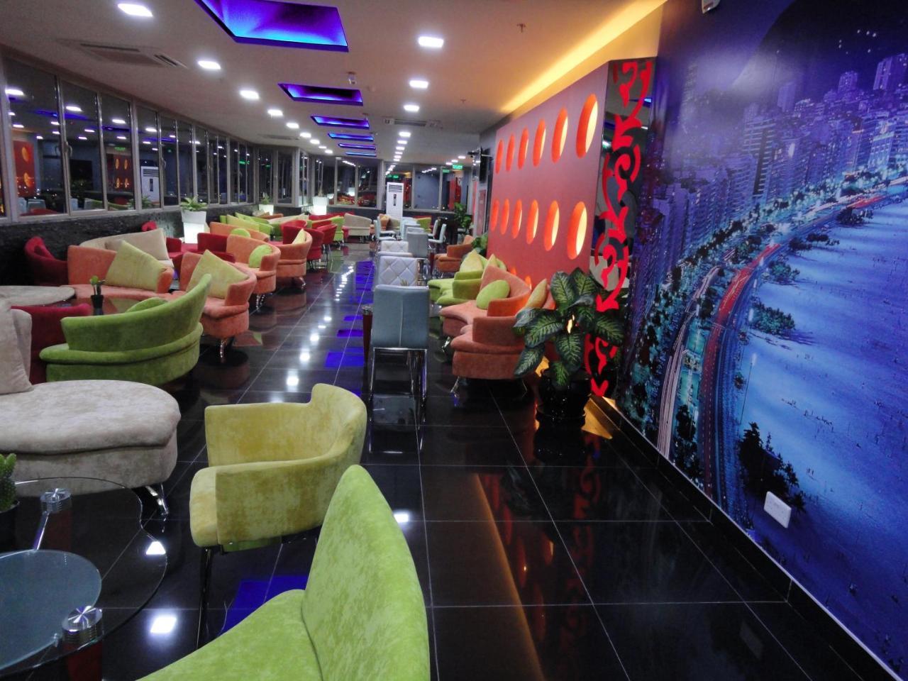 Al Andalus Plaza Hotel Манама Екстериор снимка