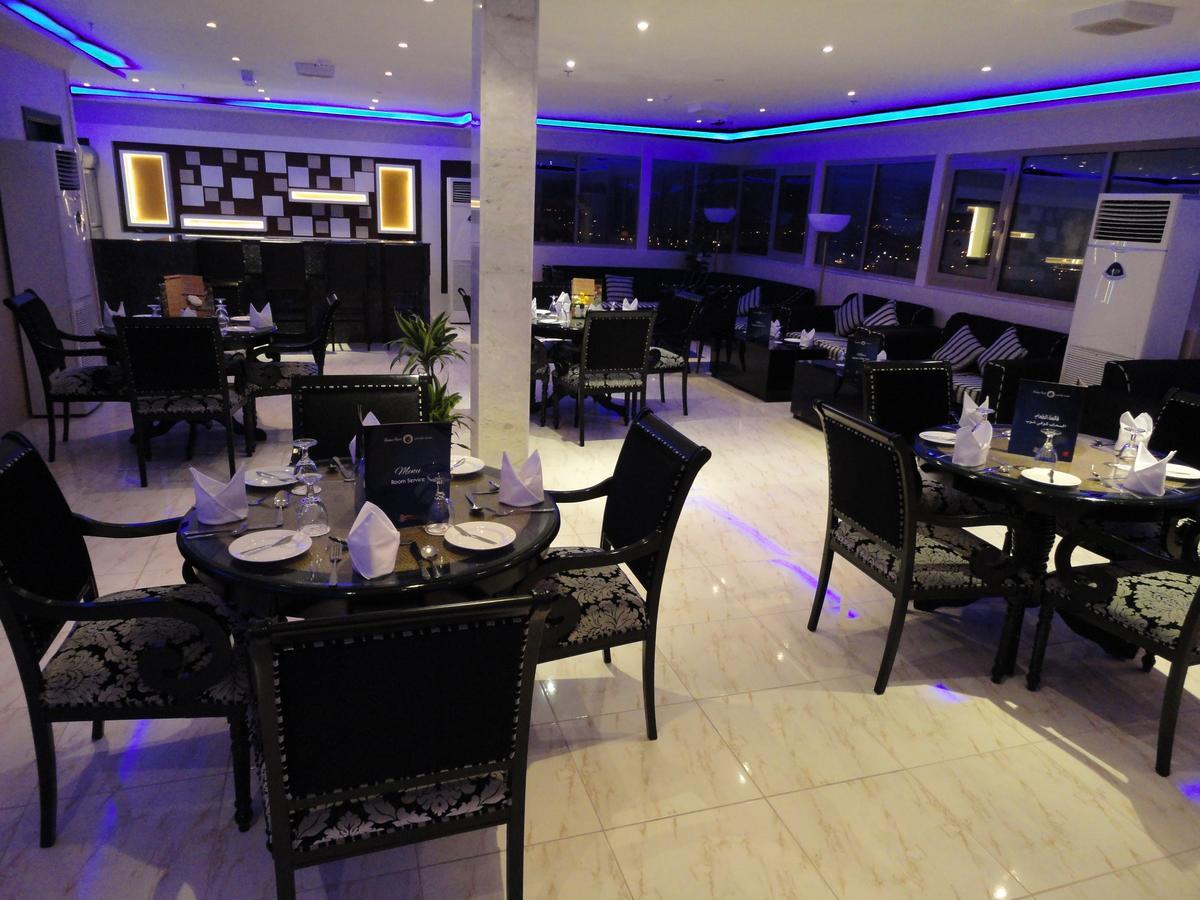 Al Andalus Plaza Hotel Манама Екстериор снимка