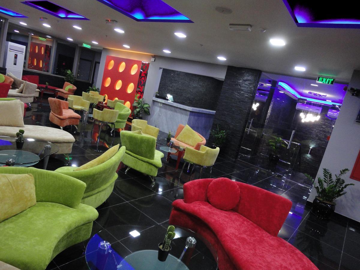 Al Andalus Plaza Hotel Манама Екстериор снимка